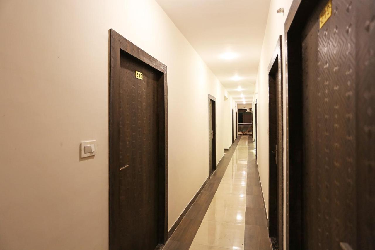 Oyo 9476 Hotel Mittal โกตา ภายนอก รูปภาพ