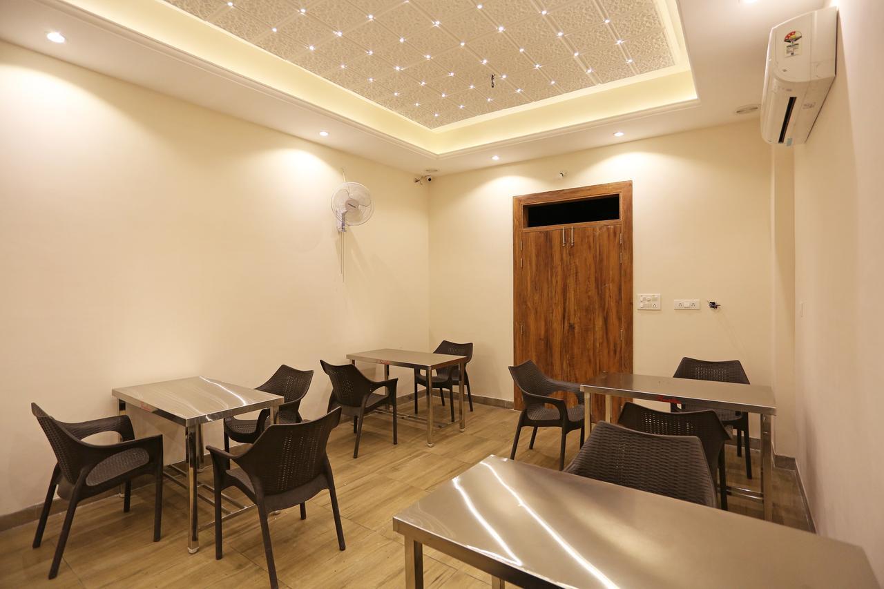 Oyo 9476 Hotel Mittal โกตา ภายนอก รูปภาพ