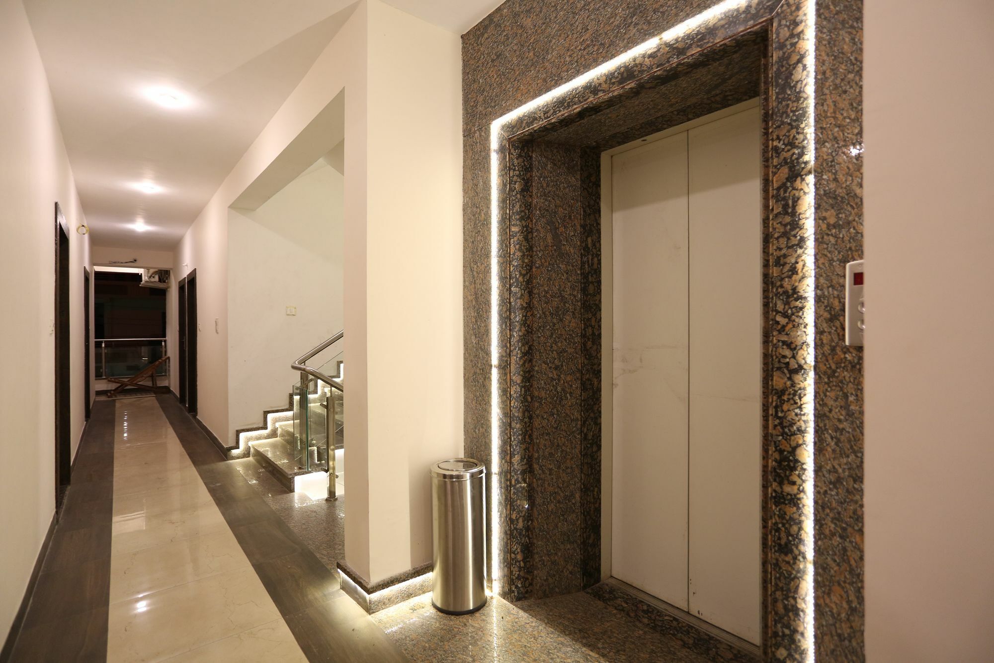 Oyo 9476 Hotel Mittal โกตา ภายนอก รูปภาพ